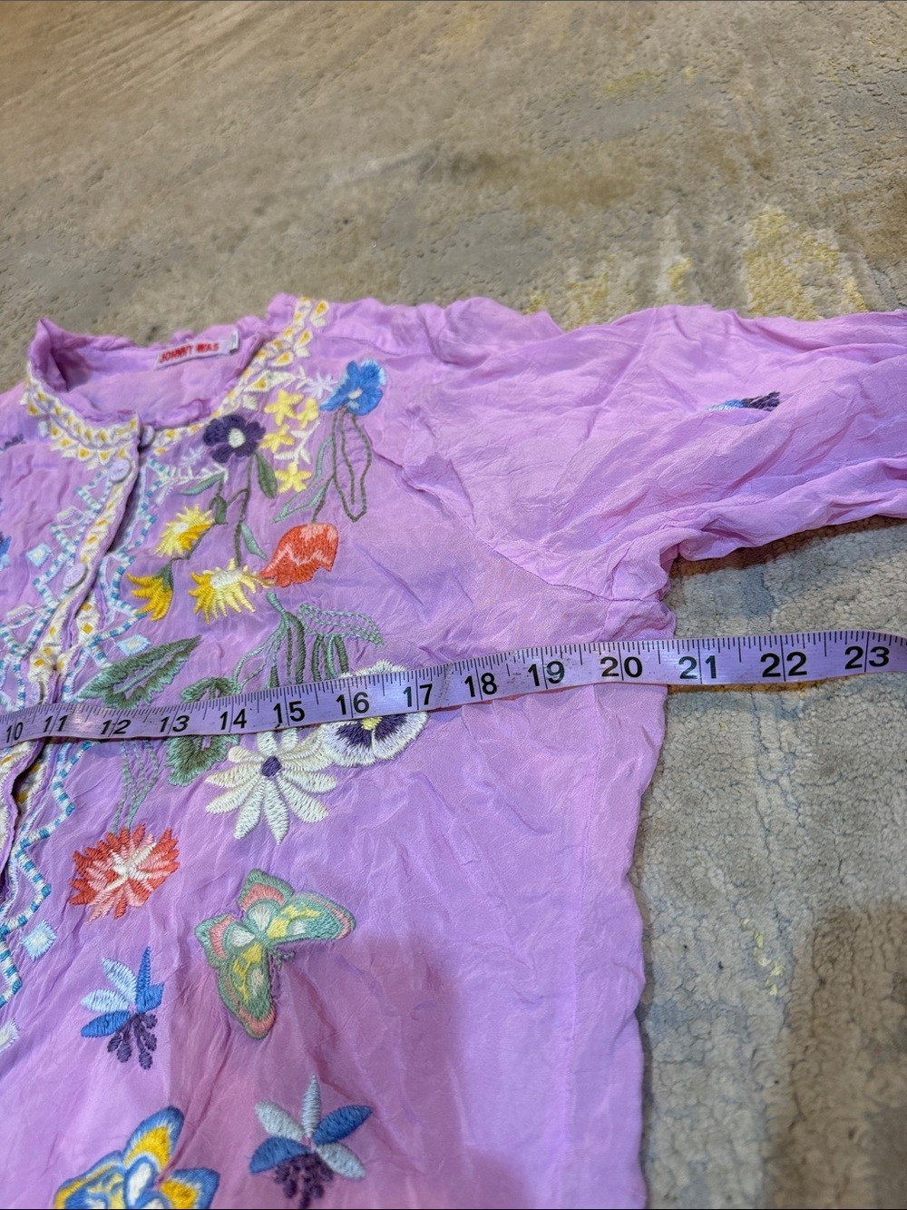 Johnny Was Minodora Blouse In Lavender Frost In Pink size M in EUC - Picture 8 of 12